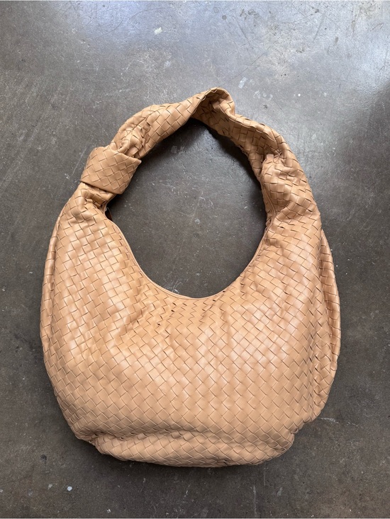 Bottega Veneta Handbags - Bottega Veneta Tan Intrecciato Woven Hobo Shoulder Bag